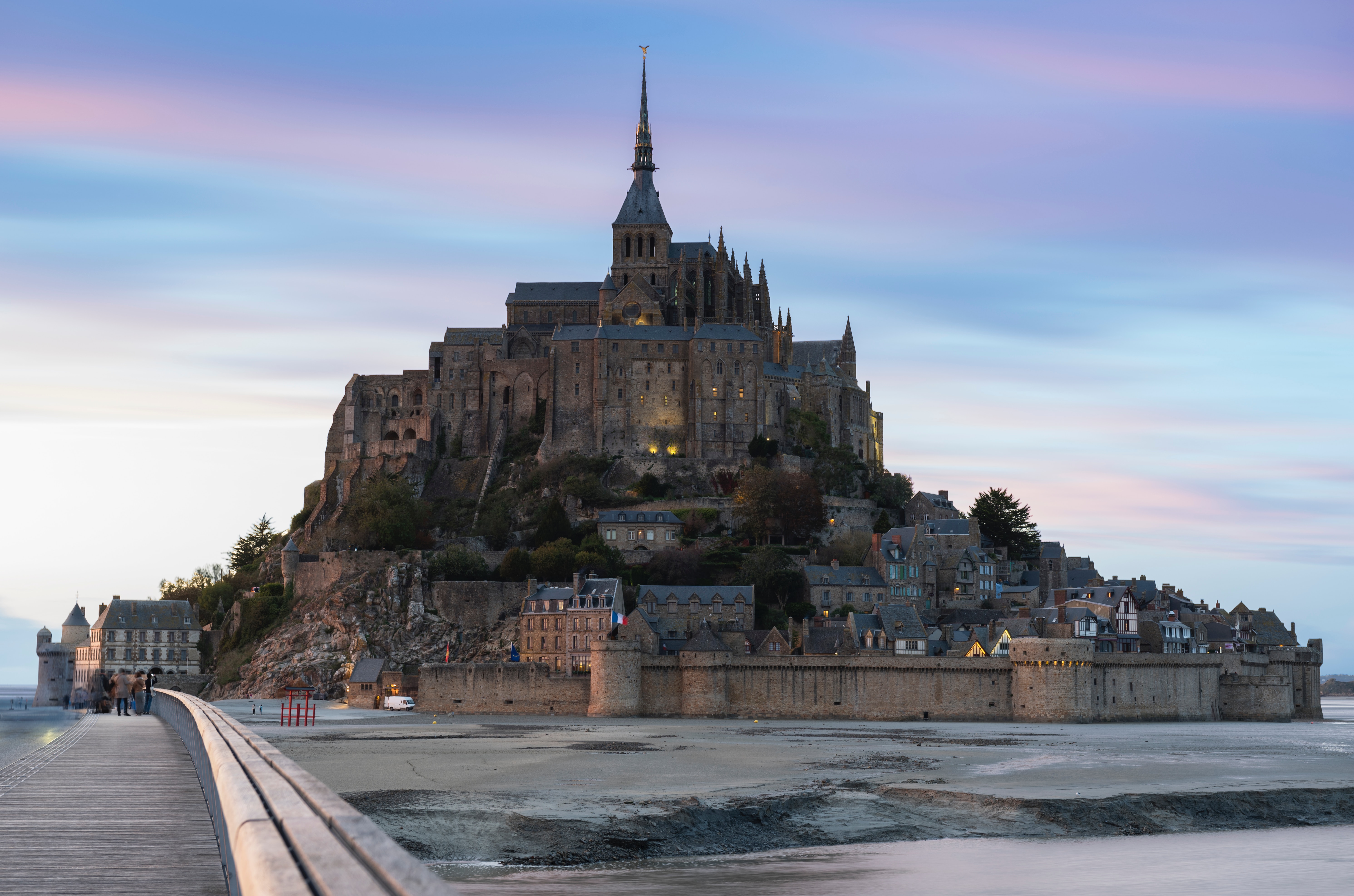 Mont Saint Michel: Island-castle in Normandy